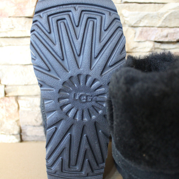 UGG KAREL MINI SUEDE BOOTS NEW! ‎ BLACK - Picture 7 of 8